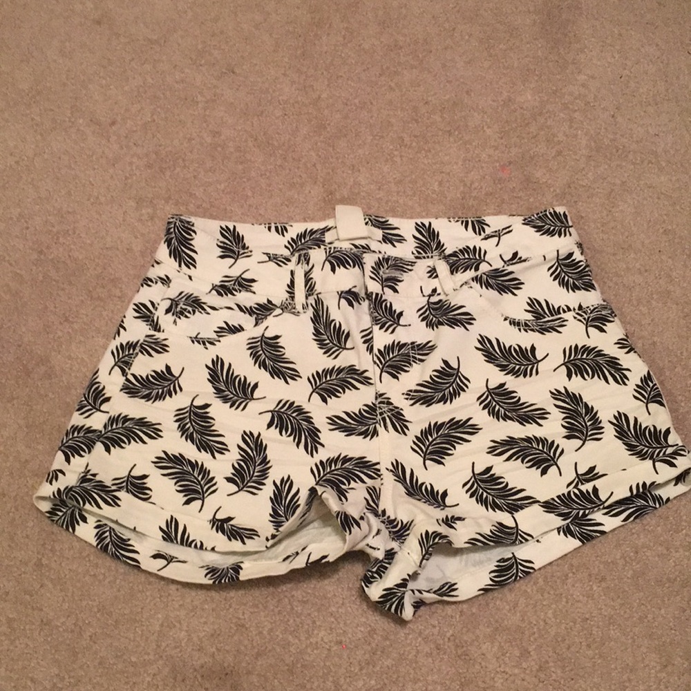 Palm print shorts